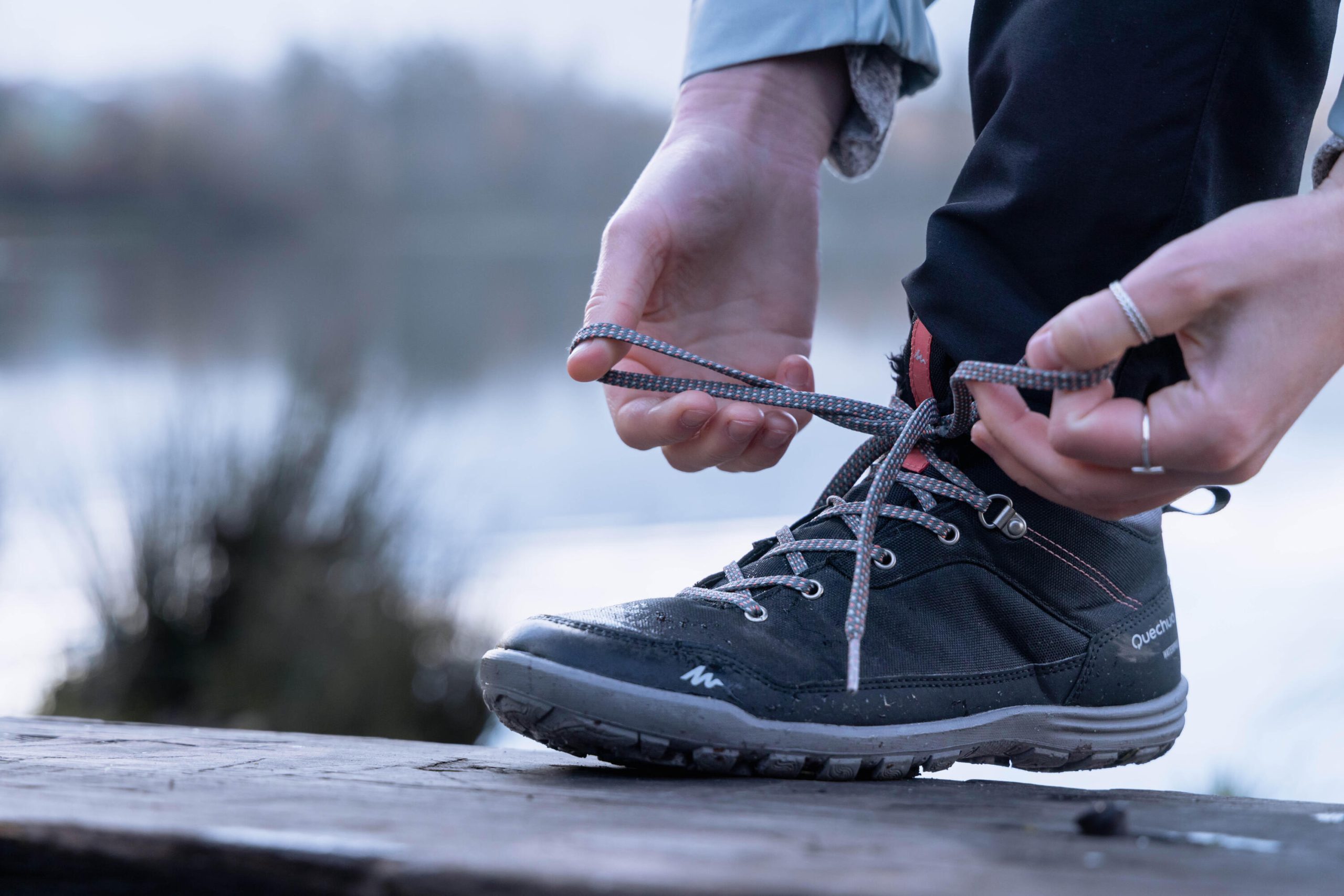 Quechua Women's SH100 MID Warm and Waterproof Hiking Boots - Image 12