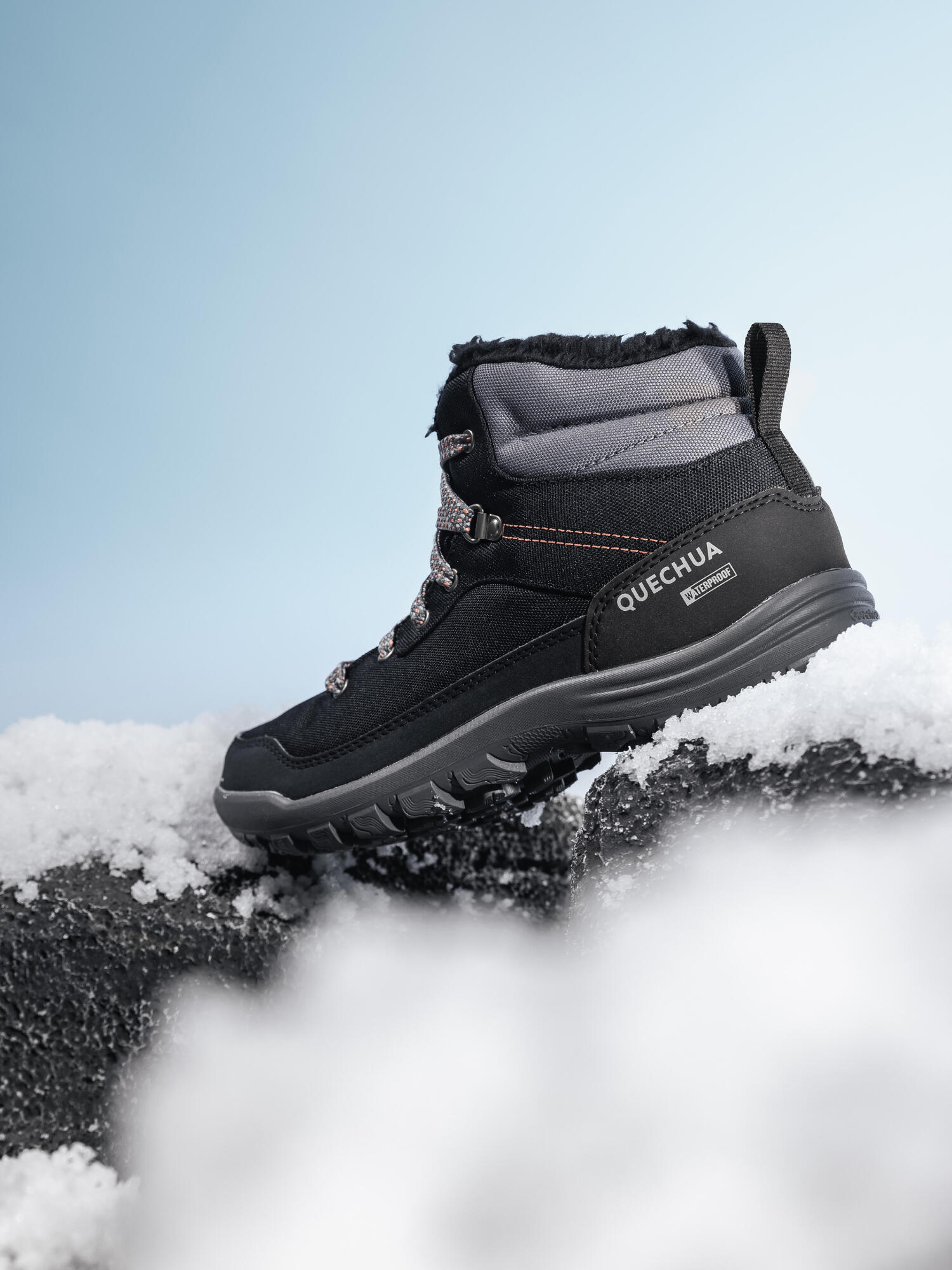 Quechua Women's SH100 MID Warm and Waterproof Hiking Boots - Image 9