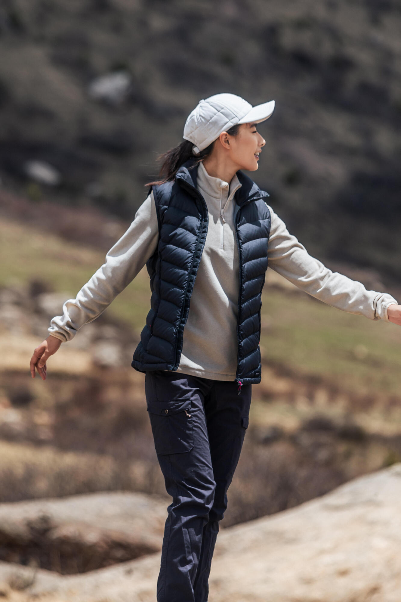 Quechua Women's MH120 Fleece Jacket - Image 7