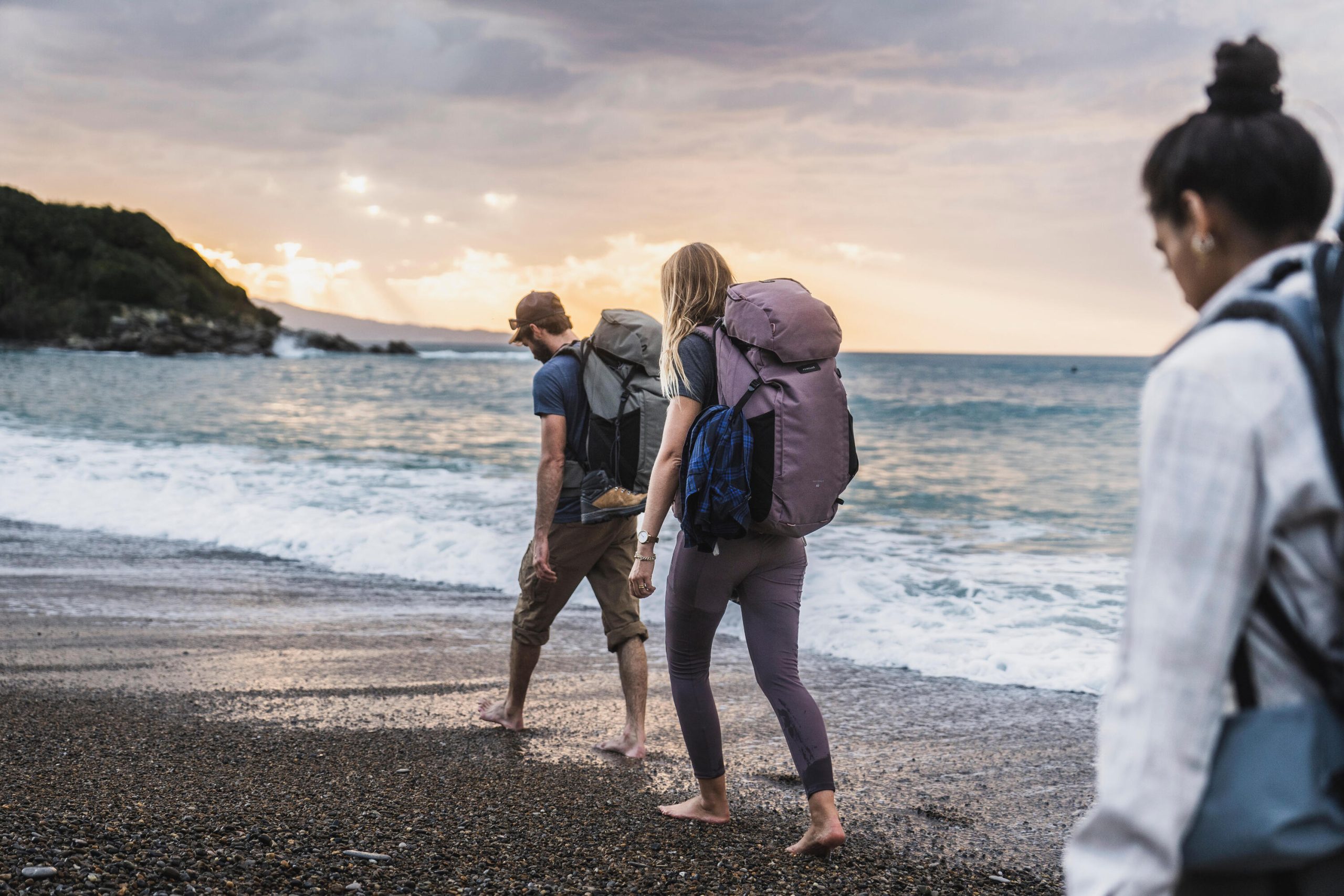 Forclaz Women's Travel 900 60 + 6 L Backpacking Pack - Image 18