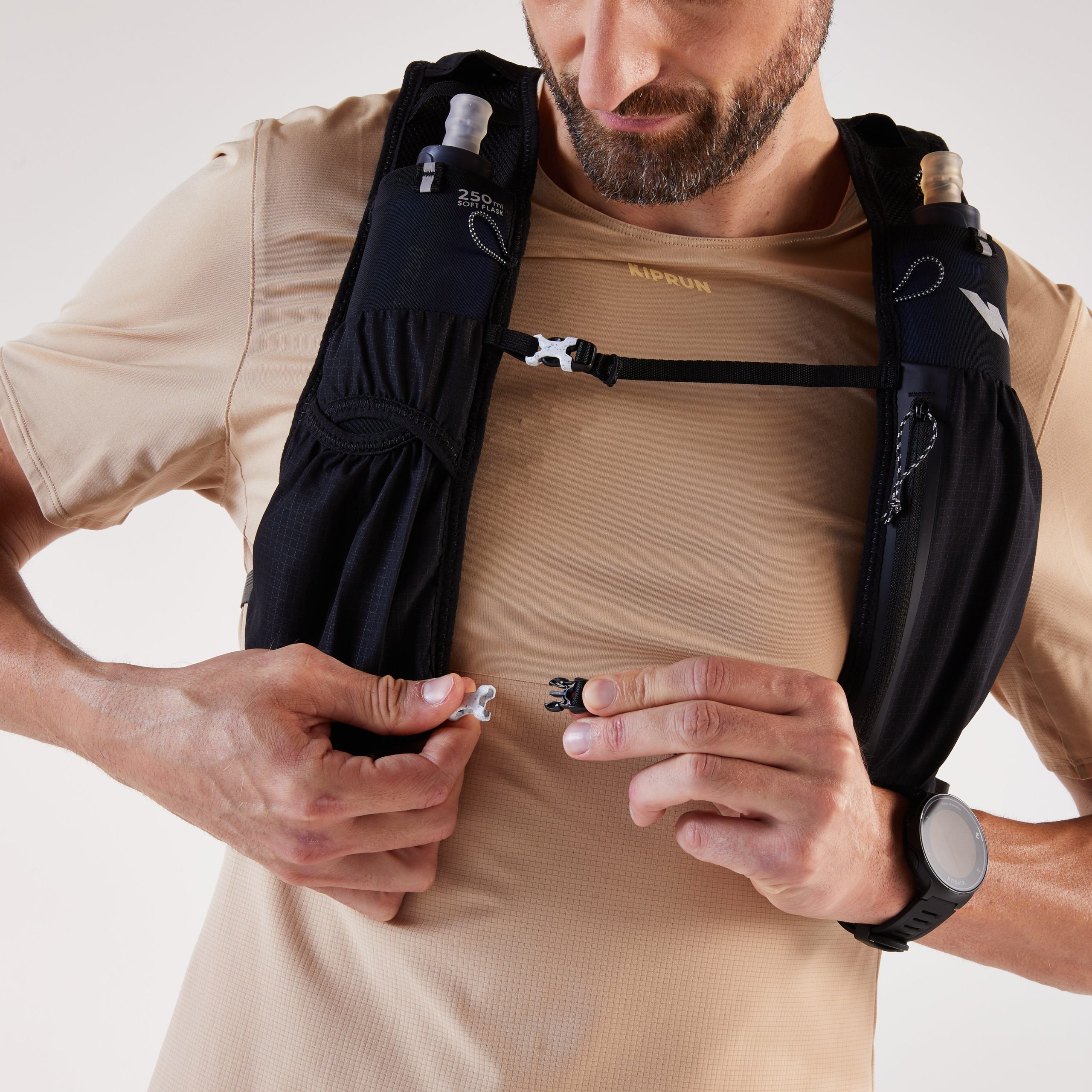 Kiprun 5 L Trail Running Bag - 1 L Water Bladder Included - Image 7