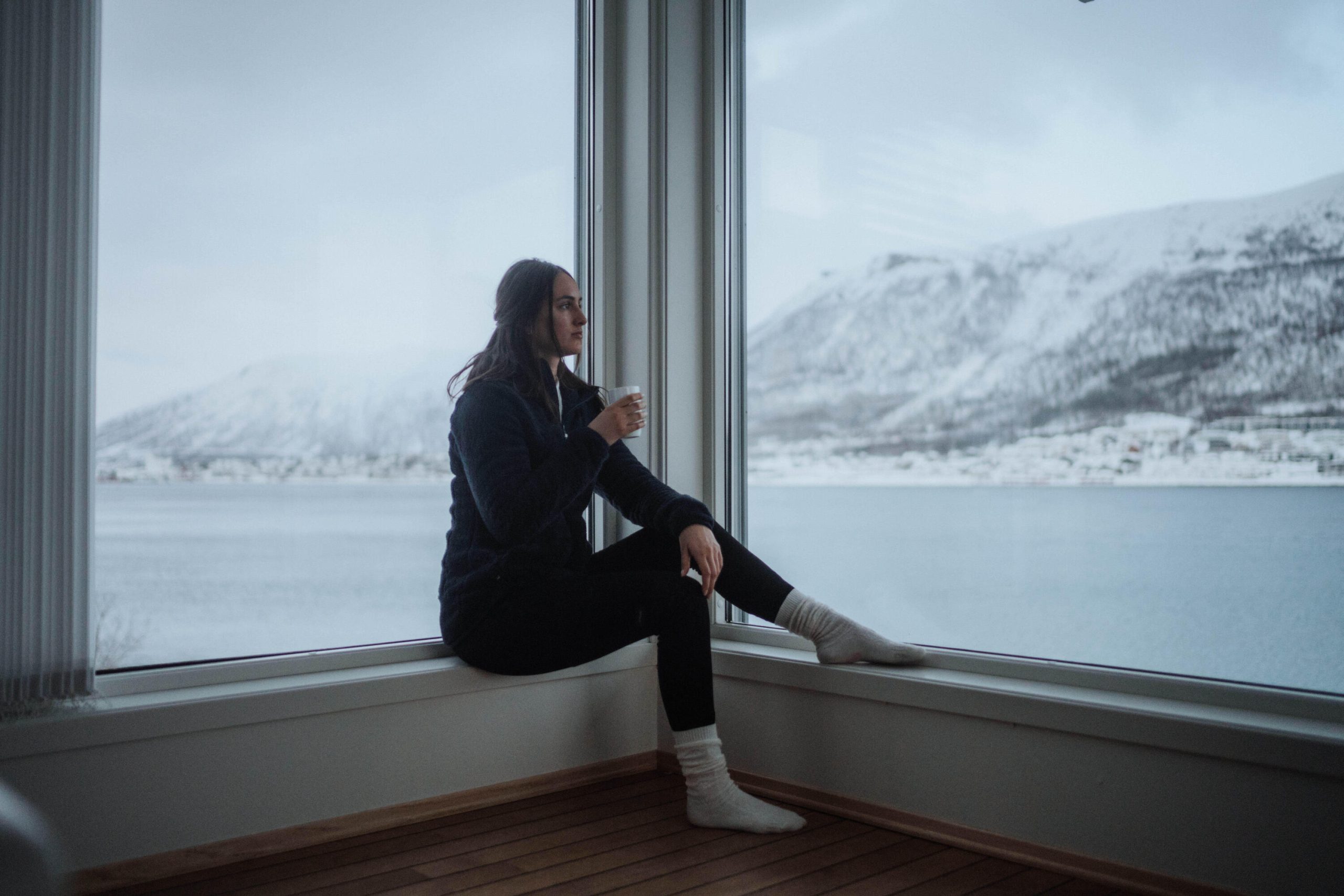 Quechua Women's NH100 U-Warm Hooded Fleece - Image 9