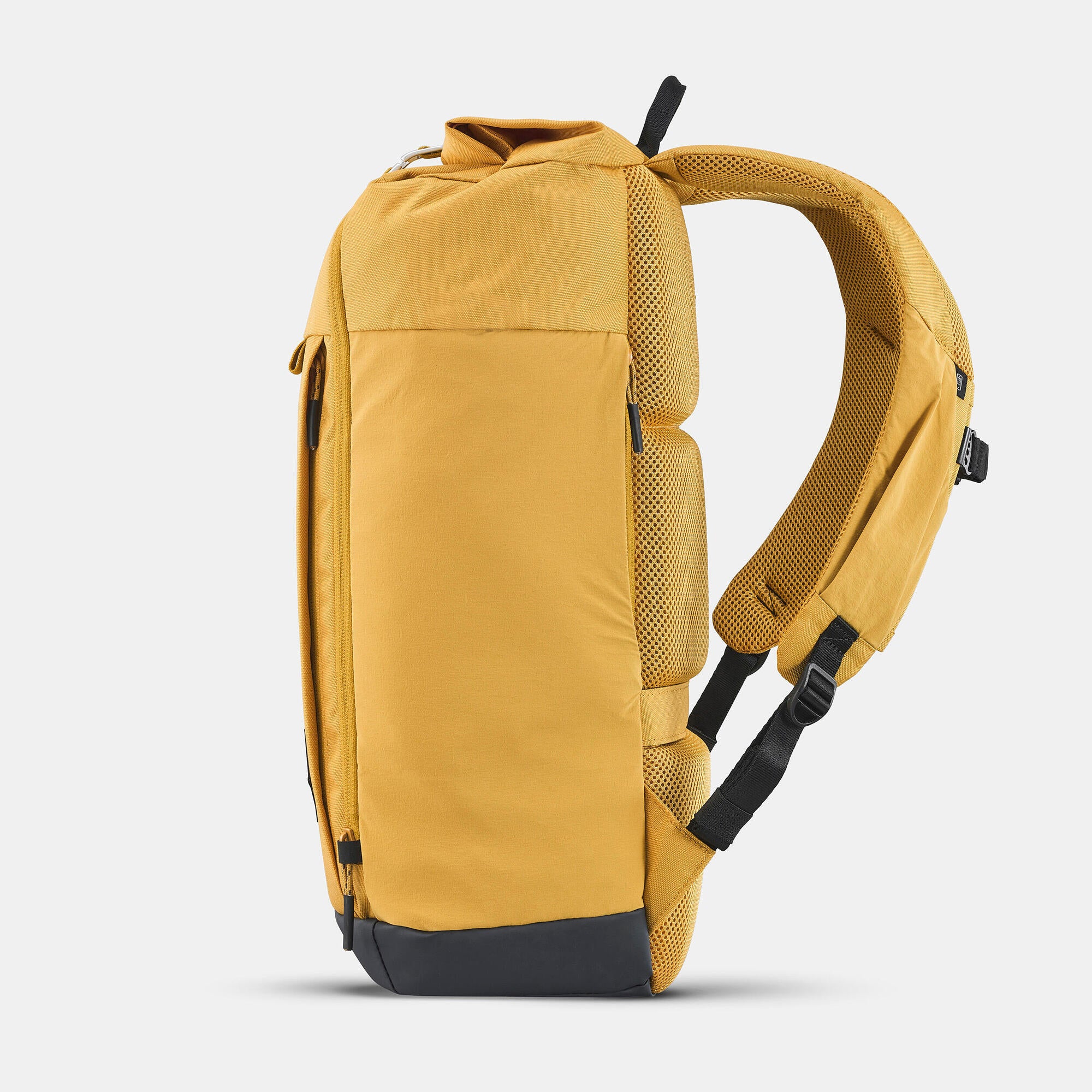 Quechua NH500 Escape Rolltop 23 L Backpack - Image 26