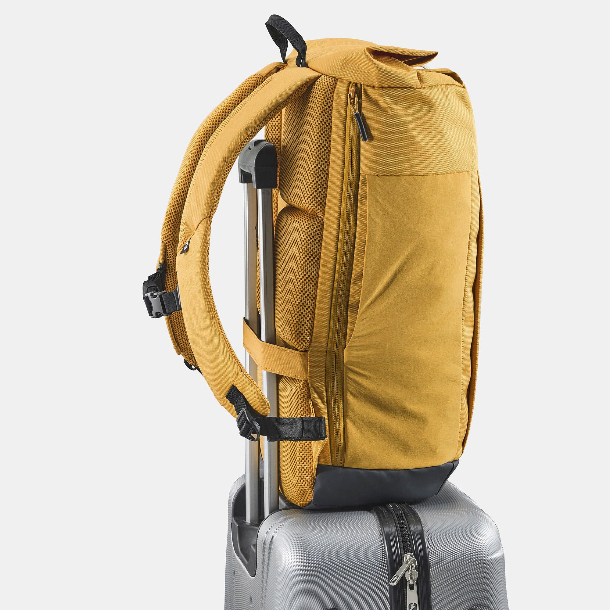 Quechua NH500 Escape Rolltop 23 L Backpack - Image 25