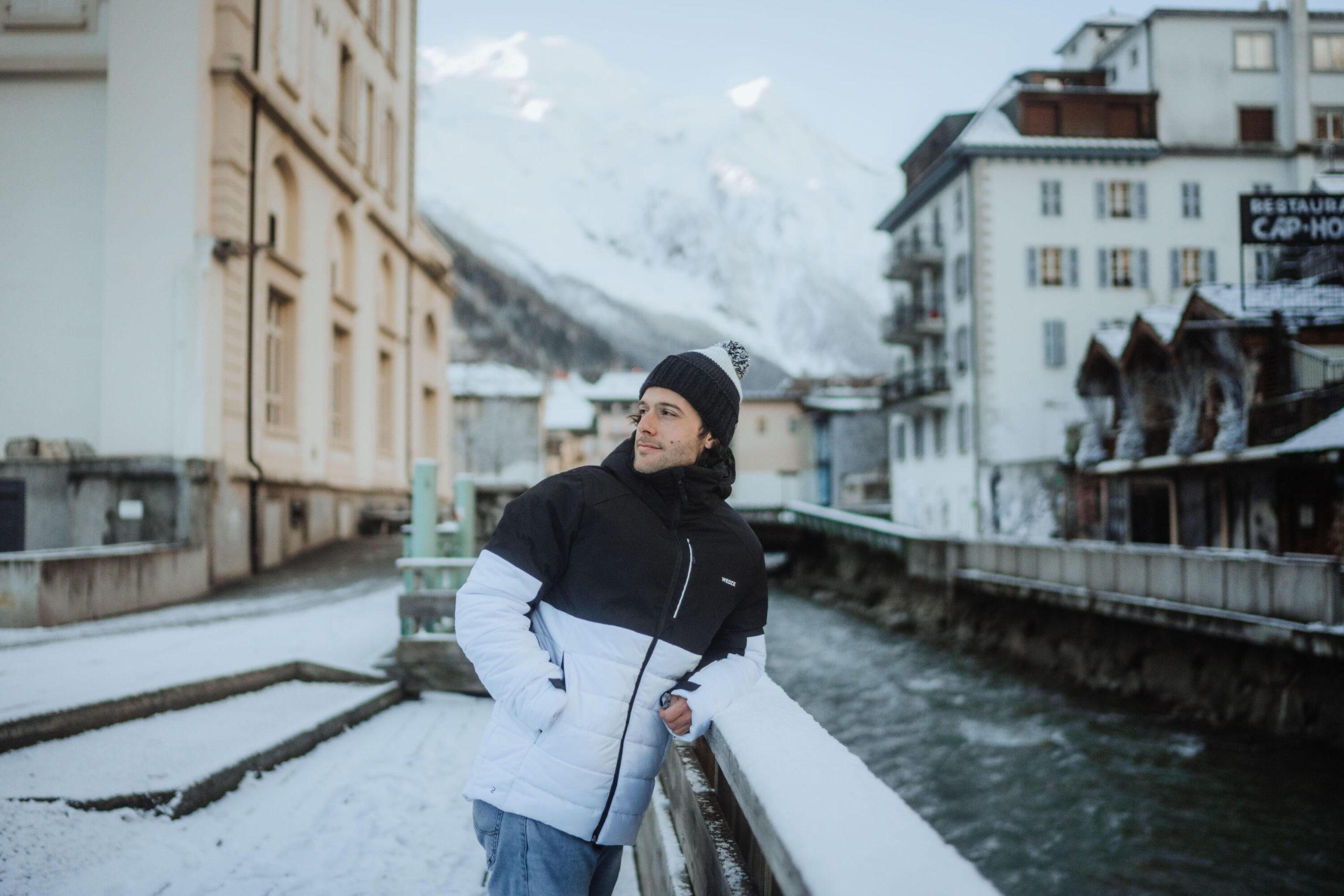 Wedze Men's 100 Mid-Length Warm Ski Jacket - Image 20