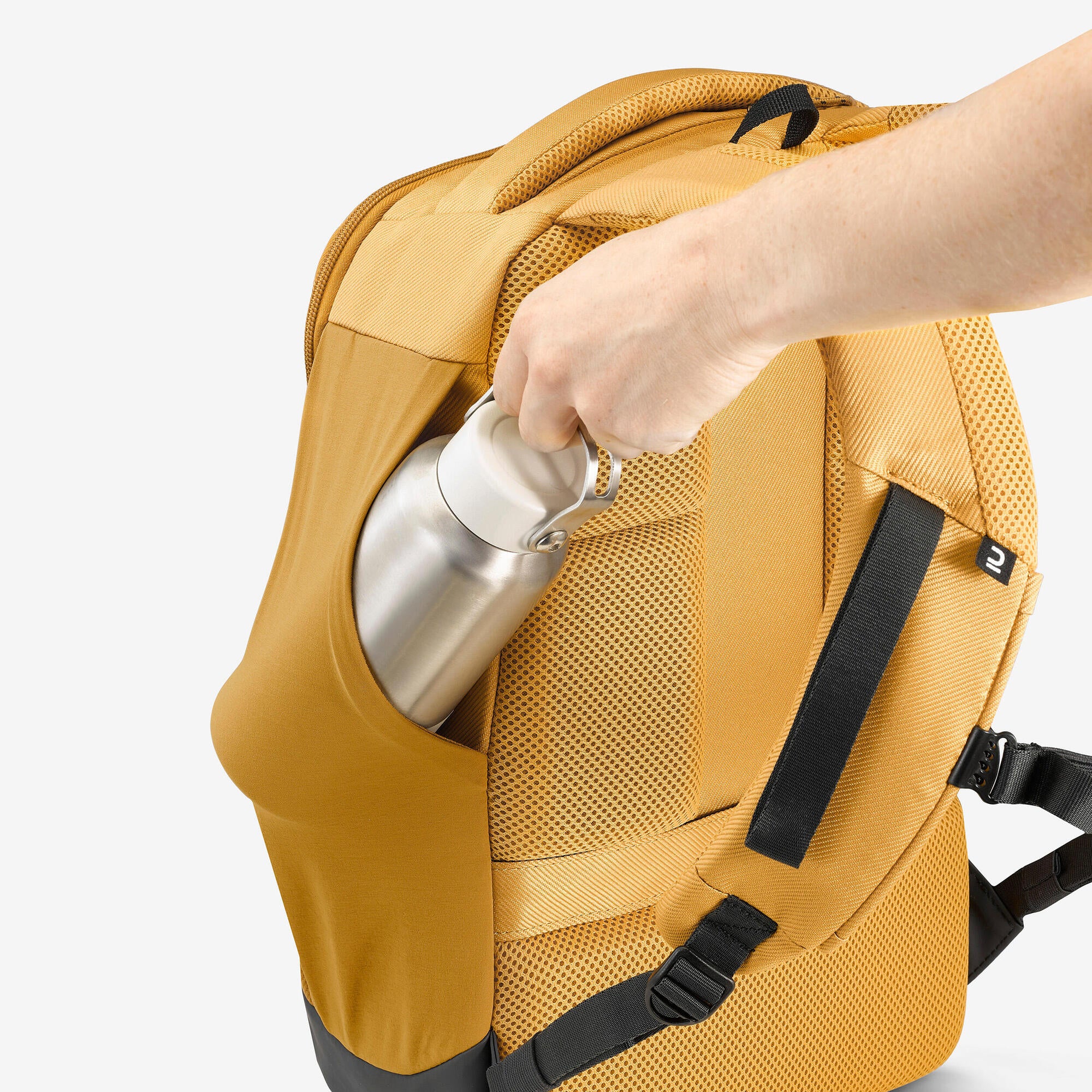 Quechua NH500 Escape 16 L Hiking Backpack - Image 6