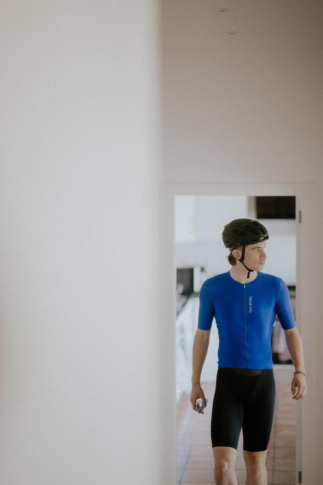 Van Rysel Men's RCR 4 Cycling Bib Shorts - Image 8