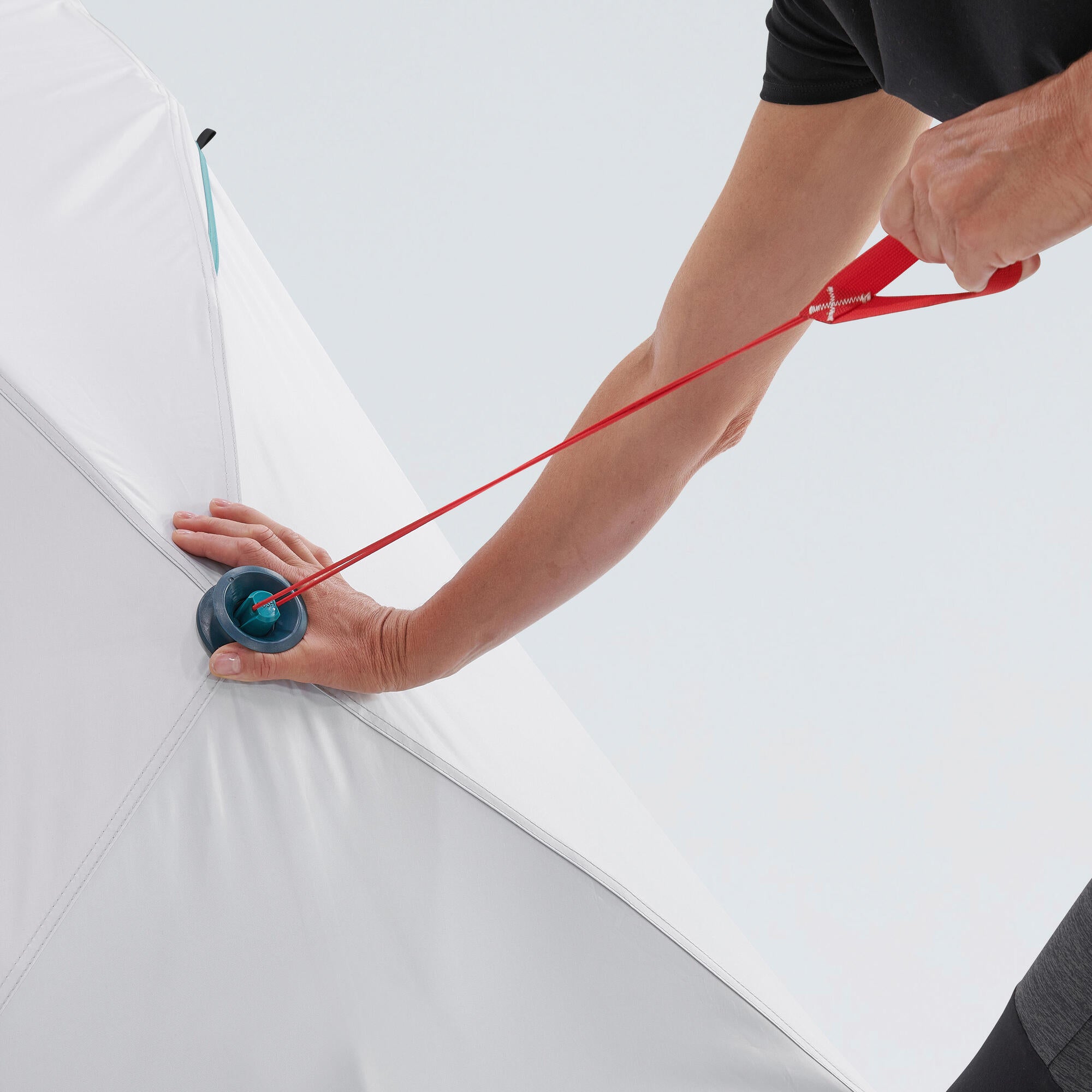 Quechua 2 Second Easy Fresh & Black Waterproof Pop Up Camping Tent 2 Person - Image 3